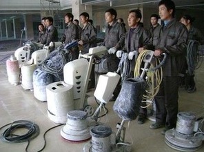 武漢佰潔保潔 專業(yè)招牌與門面清洗服務(wù)的領(lǐng)航者